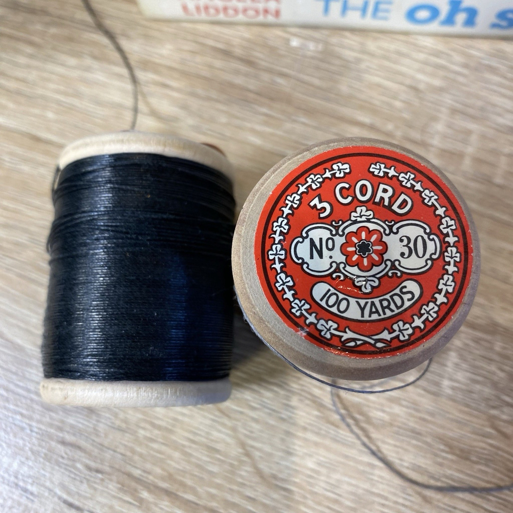VTG Antique Barbours 3 Cord Linen Thread Set Of 2 Black And Grey